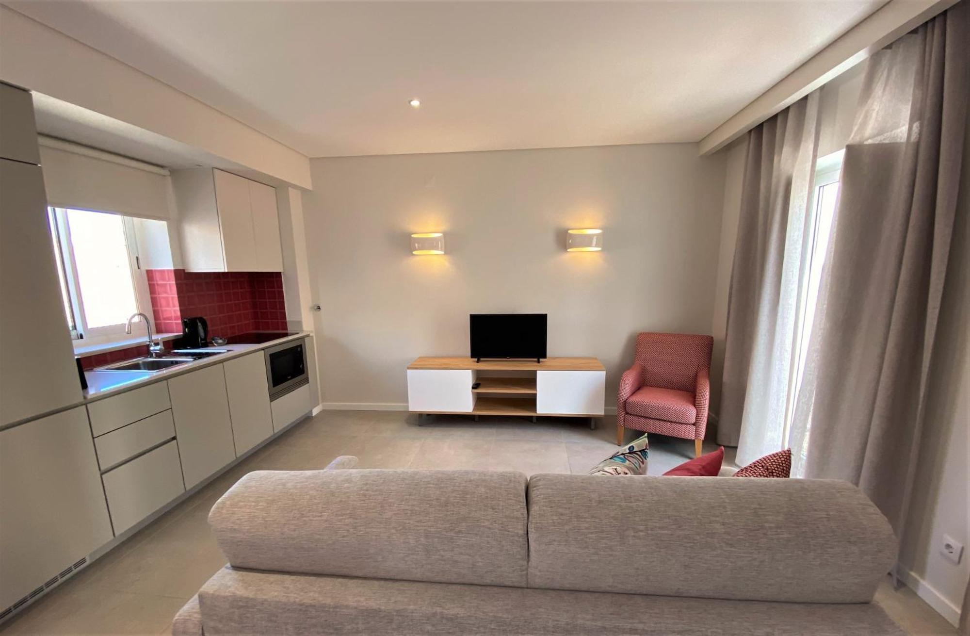 فارو Cardeal Suites & Apartments الغرفة الصورة